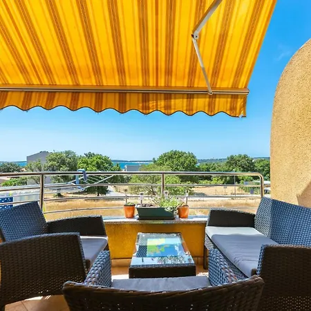 Nika 2002 Apartmán *